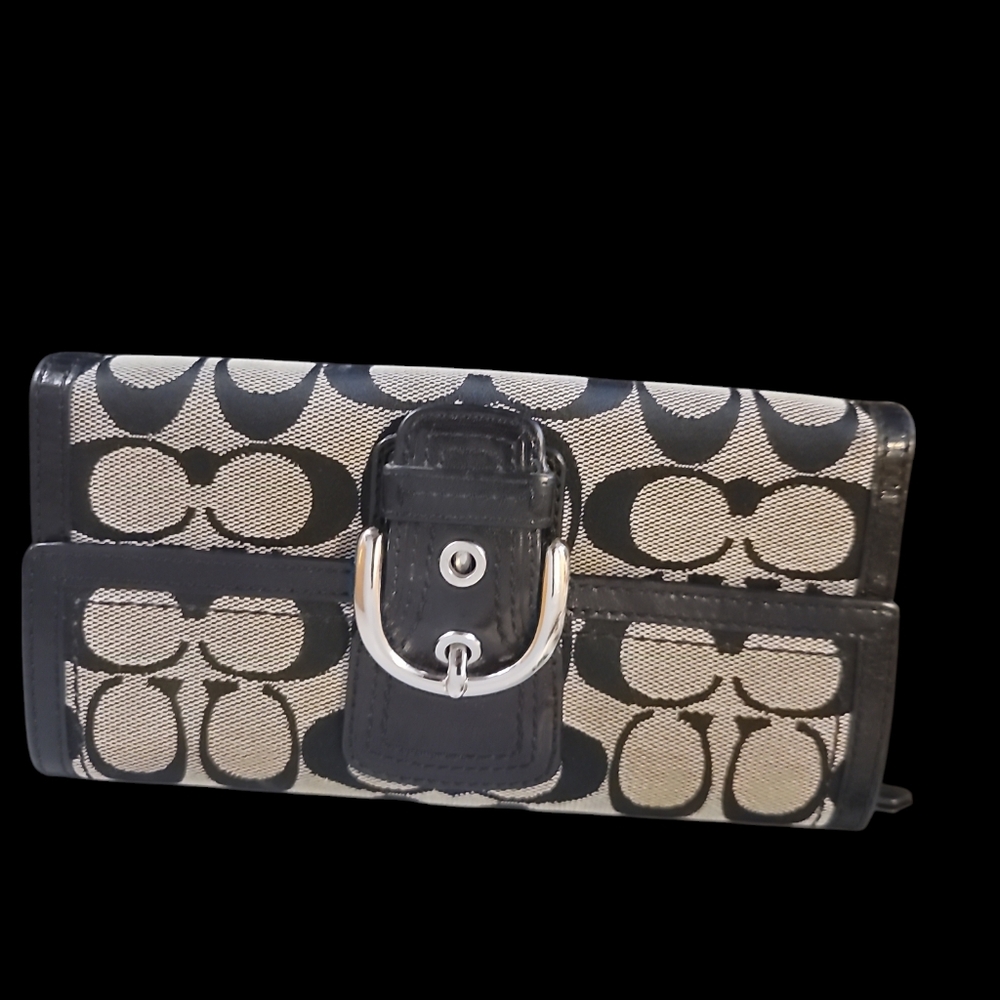 Coach Black and Cream Signature Wallet